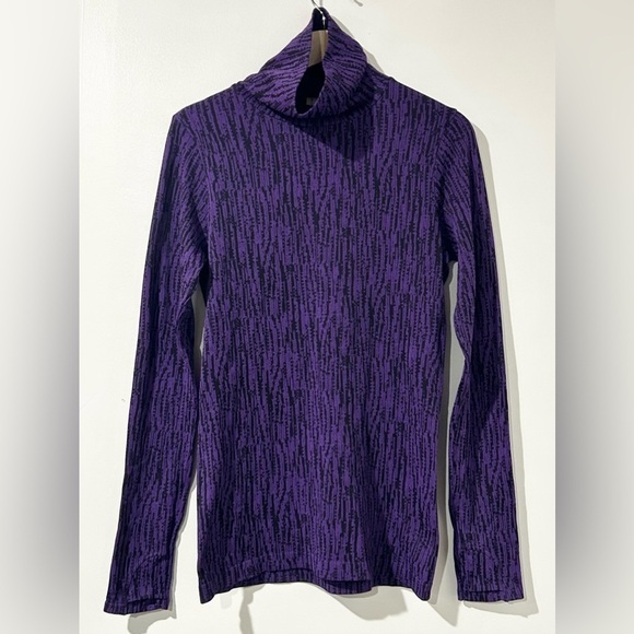 Athleta Flurry Elemental Turtleneck Snowscape Black / Basalt Violet M - Picture 4 of 7